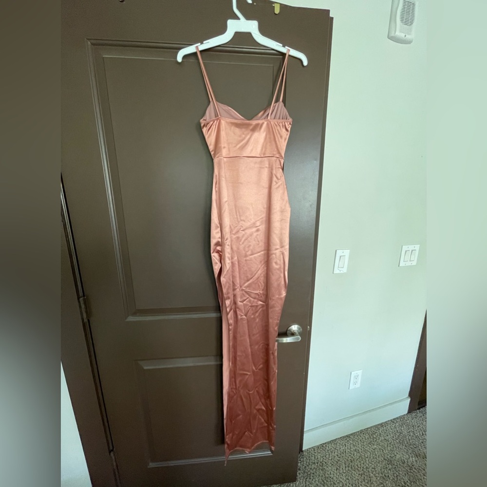 WINDSOR ROSE GOLD PROM DRESS - Picture 8 of 13